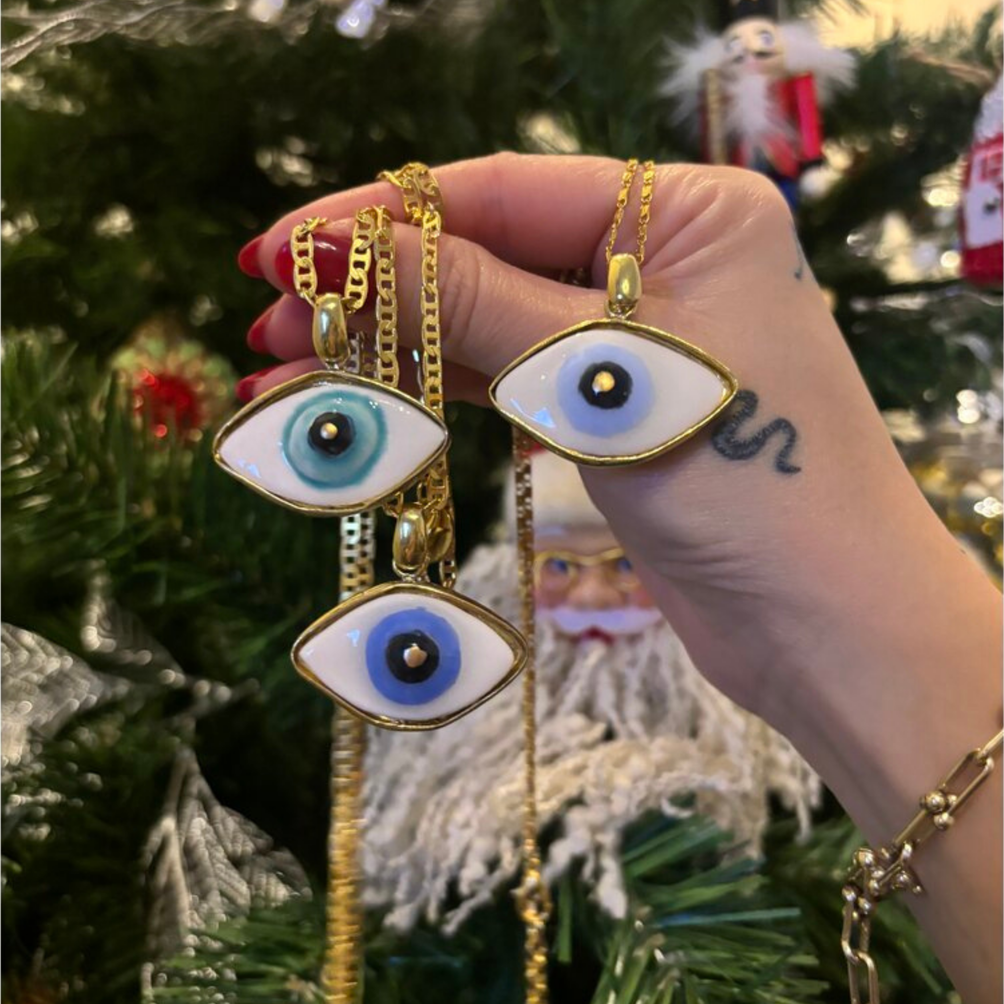 Turkuaz Evil Eye Madalyon Kolye, el yapımı, Daniela Ceramic.