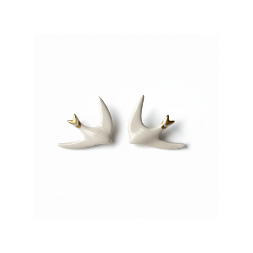 Beyaz Free Bird Seramik Kırlangıç Küpe, el yapımı seramik, Free Bird Koleksiyonu, Daniela Ceramic.