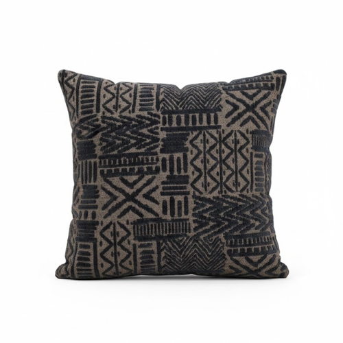 Siyah etnik desenli kırlent, 45x45 cm kare form. Premium döşemelik kumaş, salon için modern dekor.