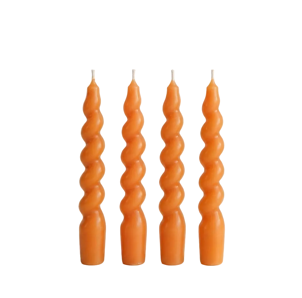 Turuncu Twister 4'lü Burgu Şamdan Mum Seti, A kalite parafin, 19 cm, Twister koleksiyonu, Studio Jera.